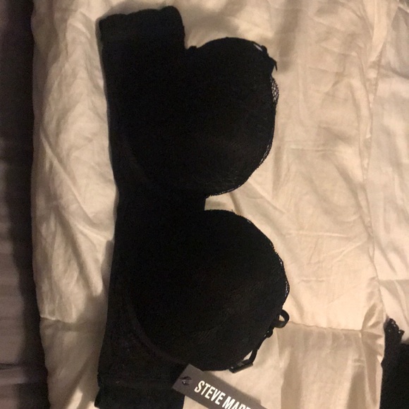 Steve Madden Other - Black lace never worn bra